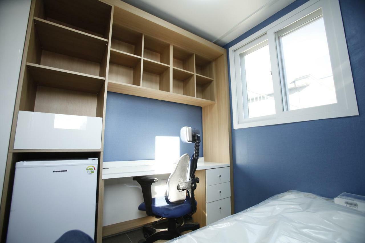 The Core Albergue Seoul Bagian luar foto