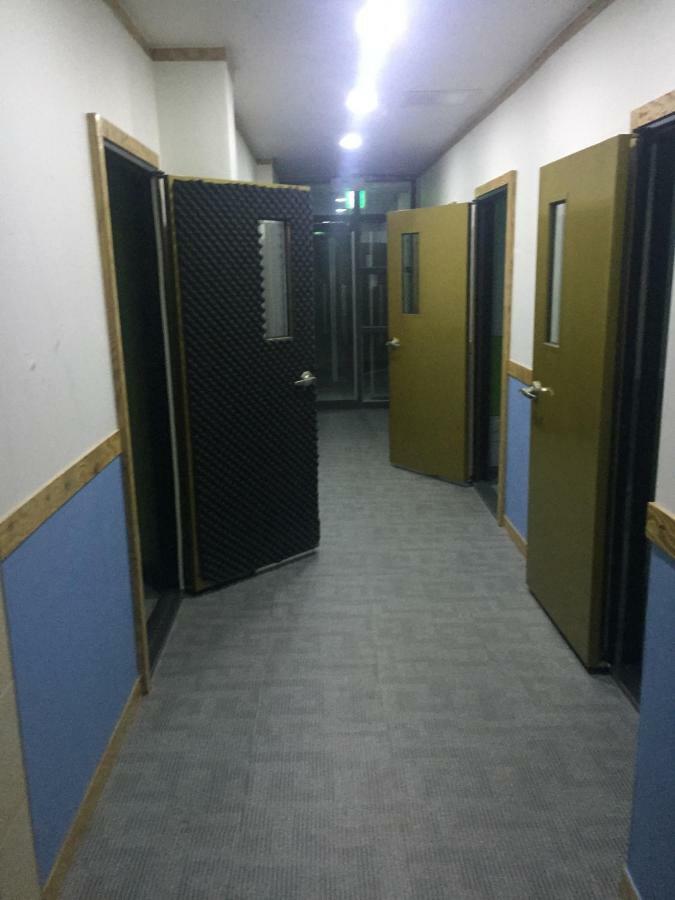 The Core Albergue Seoul Bagian luar foto